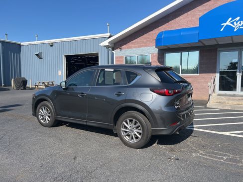 Used 2022 MAZDA CX-5 AWD 2.5 S w/ Select Package image 4