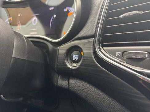 Used 2019 Jeep Grand Cherokee Altitude RWD image 27
