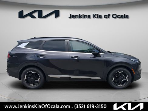 New 2026 Kia Sportage EX w/ EX Panorama Roof Package image 2