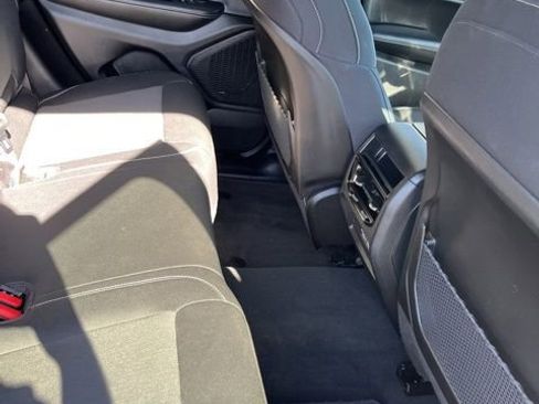 Used 2025 Jeep Grand Cherokee Laredo w/ Trailer Tow Package image 32