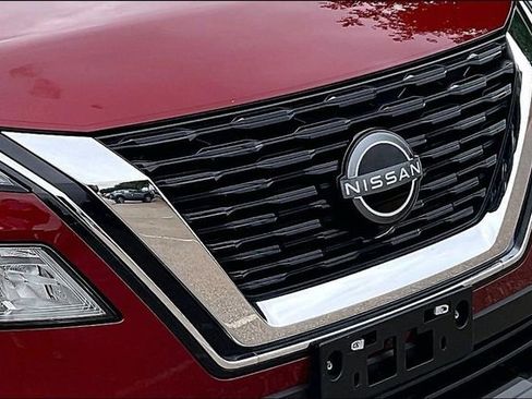 Used 2023 Nissan Rogue SV FWD image 26