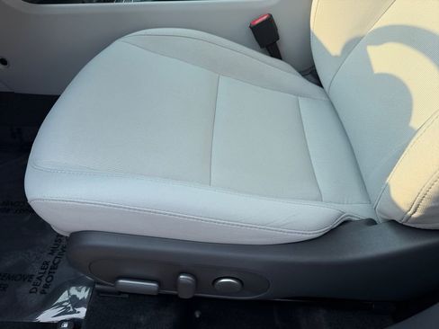 Used 2025 Hyundai Kona SEL image 24