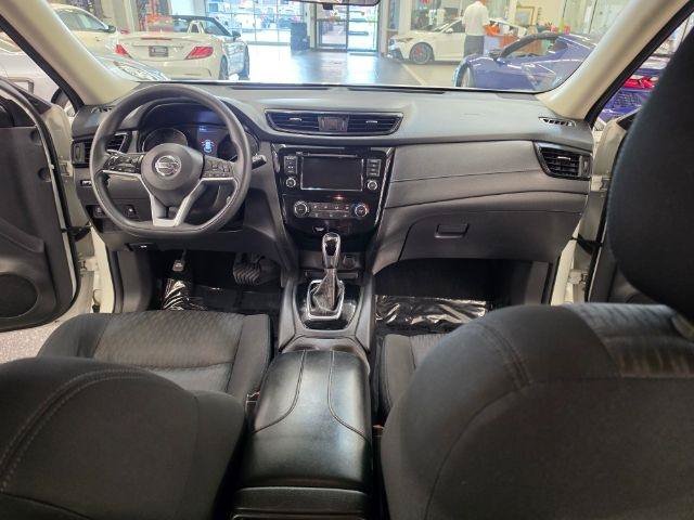 Used 2020 Nissan Rogue S FWD image 10