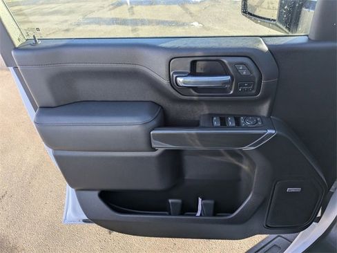 Used 2023 GMC Sierra 3500 AT4 w/ AT4 Preferred Package image 11