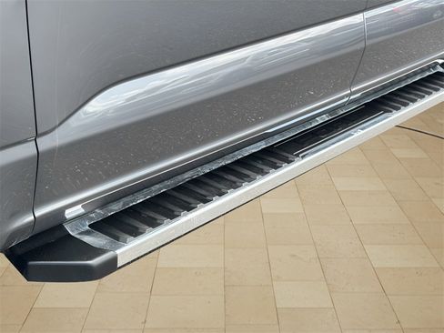 Used 2022 Ford F150 Lariat w/ Trailer Tow Package image 44