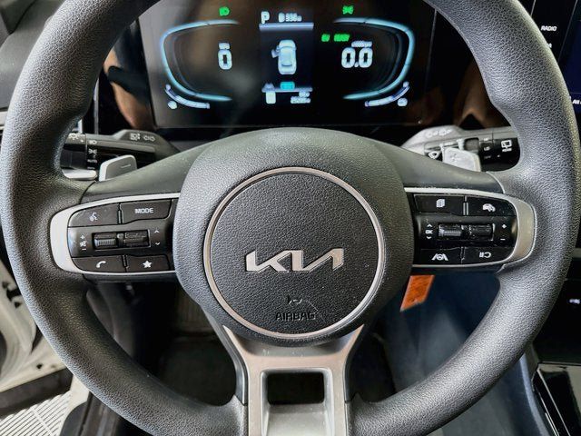 Used 2023 Kia Sportage LX AWD/4WD image 11