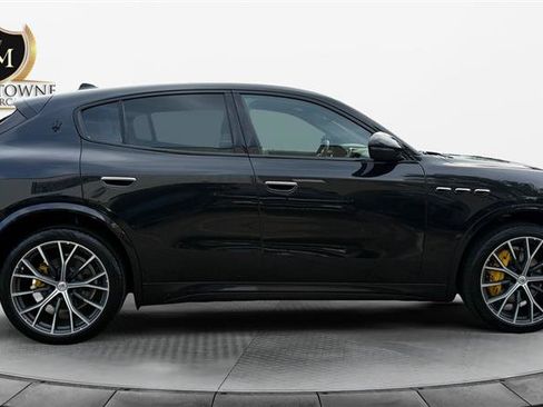 Used 2023 Maserati Grecale Modena AWD/4WD image 6