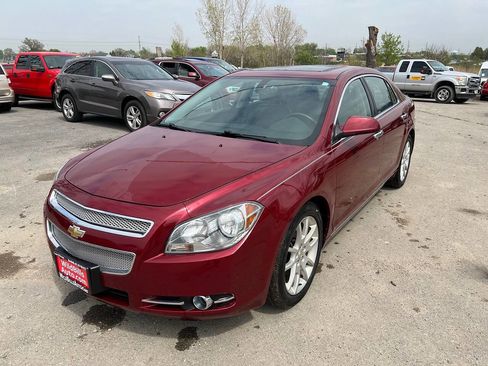 Used 2010 Chevrolet Malibu LTZ FWD image 1