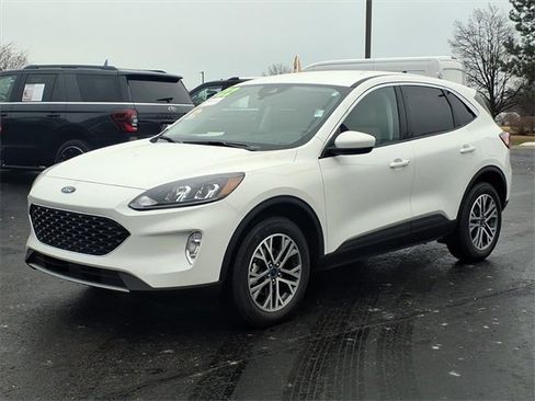 Certified 2022 Ford Escape SEL image 3