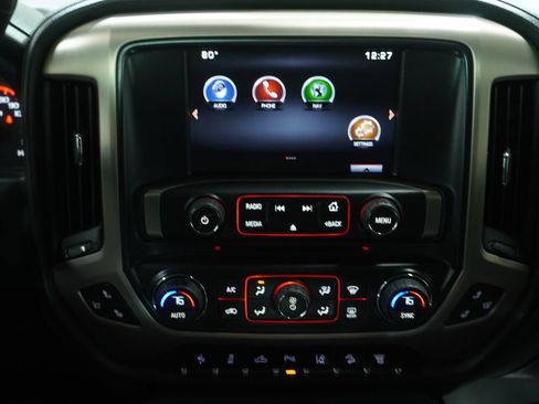 Used 2015 GMC Sierra 2500 Denali w/ Duramax Plus Package AWD/4WD image 17