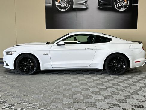 Used 2016 Ford Mustang GT RWD image 7