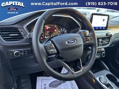 Certified 2022 Ford Escape SE w/ Convenience Package image 23