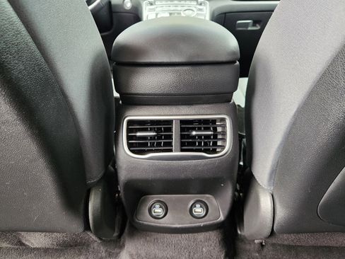 Used 2023 Hyundai Santa Fe SEL image 32