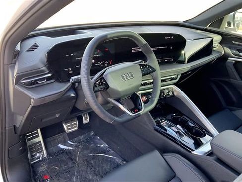 New 2025 Audi SQ5 Premium Plus image 5
