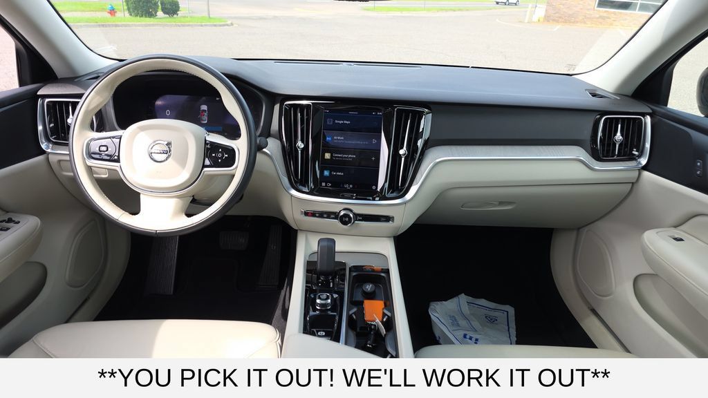 Used 2023 Volvo S60 B5 Plus FWD image 25
