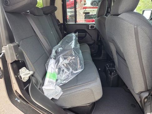 New 2026 Jeep Gladiator Sport image 14