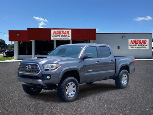 Used 2016 Toyota Tacoma TRD Sport w/ Towing Package RWD image 1