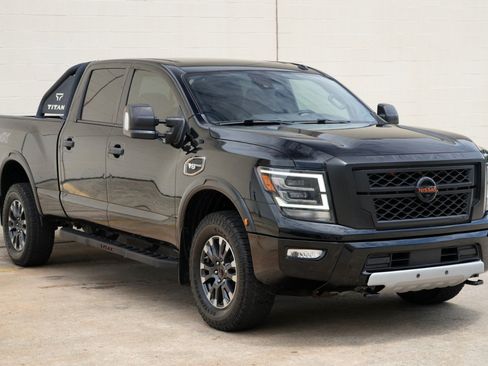Used 2021 Nissan Titan PRO-4X w/ Pro-4x Convenience Package AWD/4WD image 50