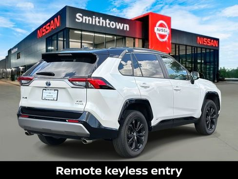 Used 2022 Toyota RAV4 XSE image 8