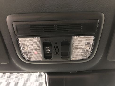 Used 2020 Honda Civic EX image 19