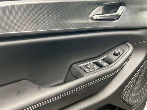 New 2025 Jeep Grand Cherokee L Altitude image 19