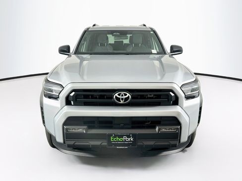 Used 2025 Toyota 4Runner SR5 AWD/4WD image 2