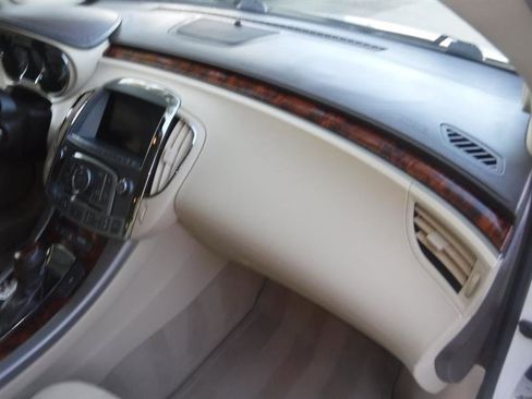 Used 2012 Buick LaCrosse Convenience image 29