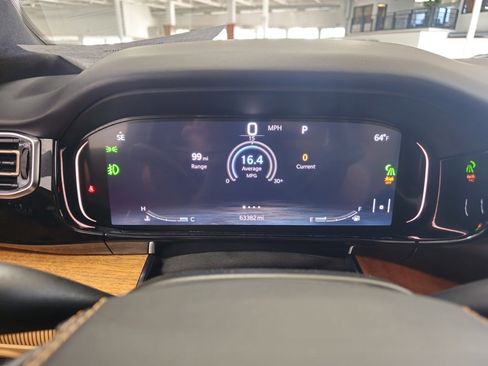 Used 2022 Jeep Grand Wagoneer Series III w/ Rear Seat Video Group 1 image 21