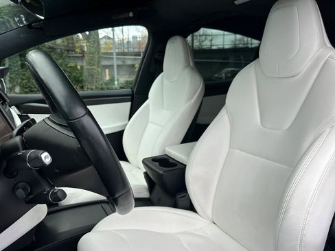Used 2018 Tesla Model X 100D image 20