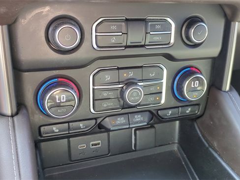 Used 2021 Chevrolet Tahoe LT image 20