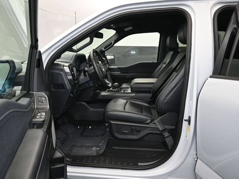 Used 2025 Ford F150 Lariat w/ Equipment Group 501A Mid AWD/4WD image 12