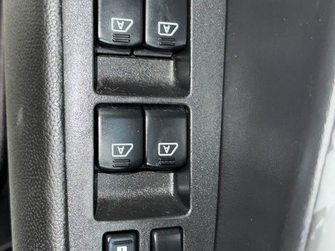 Used 2011 INFINITI G37 Journey image 24