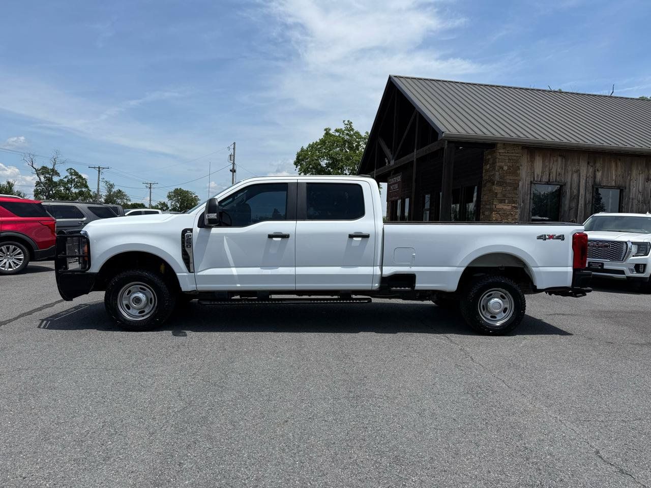 Used 2023 Ford F250 XL w/ XL Off-Road Package AWD/4WD image 3