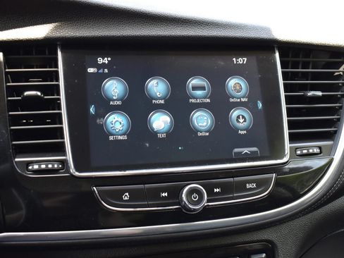 Used 2020 Buick Encore Essence FWD image 52