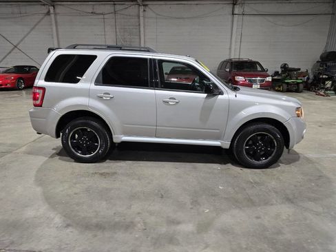 Used 2009 Ford Escape XLT image 14