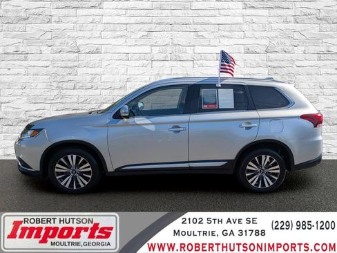 Used 2019 Mitsubishi Outlander SEL image 1