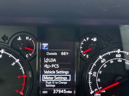 Used 2021 Toyota 4Runner SR5 Premium image 16