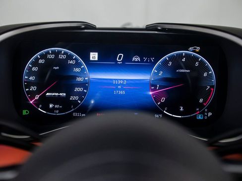 Used 2022 Mercedes-Benz SL 63 AMG 4MATIC image 30