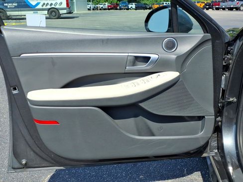 Used 2025 Hyundai Sonata SEL FWD image 5