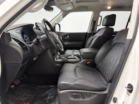Used 2022 Nissan Armada Platinum w/ Captain's Chairs Package RWD image 11