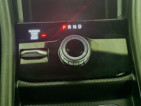 Used 2024 Jeep Grand Cherokee L Limited w/ Luxury Tech Group II image 25