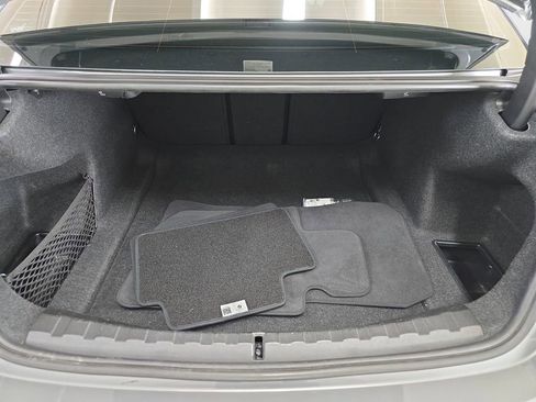 Used 2023 BMW 330i Sedan w/ M Sport Package image 27