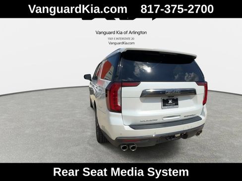 Used 2023 GMC Yukon XL Denali Ultimate AWD/4WD image 8