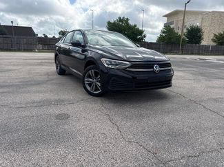 Used 2024 Volkswagen Jetta SE FWD video 1