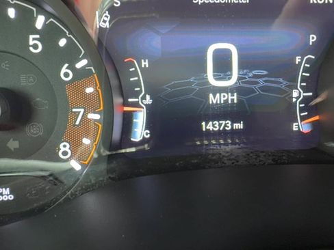 Used 2025 Jeep Compass Latitude AWD/4WD image 11