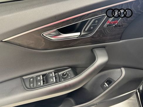 Used 2021 Audi Q8 Premium Plus w/ Premium Plus Package AWD/4WD image 31