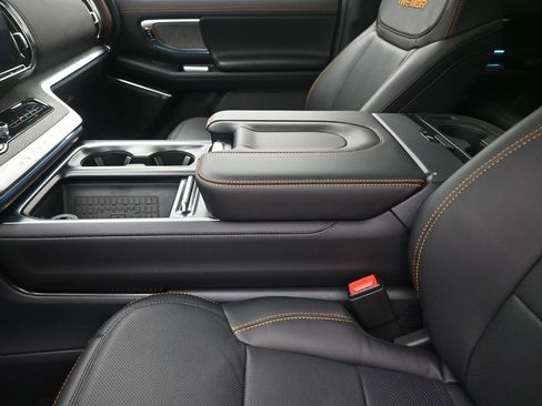 New 2025 Ford Expedition Tremor image 21