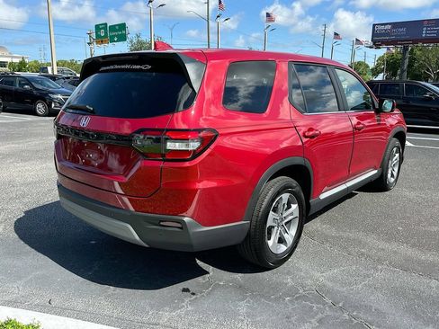 Used 2025 Honda Pilot EX-L image 5