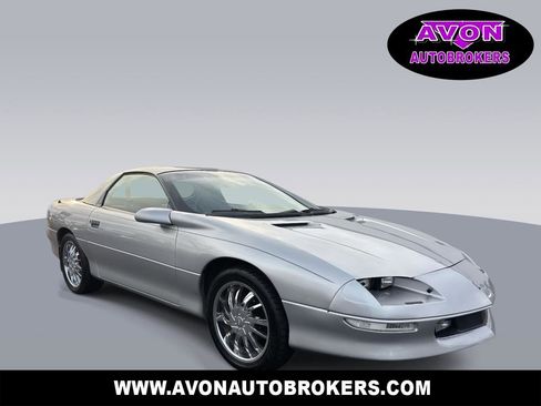 Used 1993 Chevrolet Camaro LT image 1