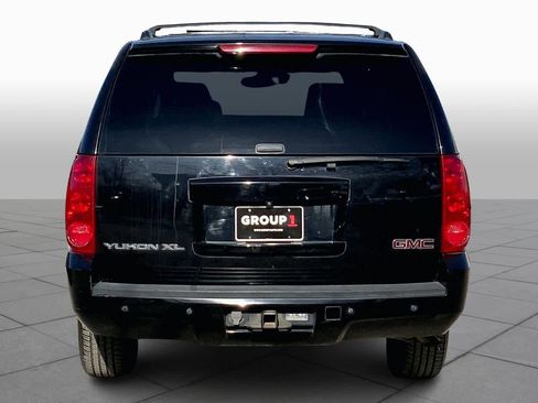Used 2013 GMC Yukon XL SLT image 4